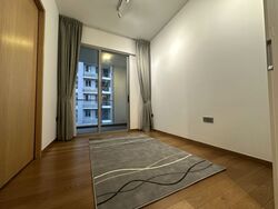 26-newton photo thumbnail #2